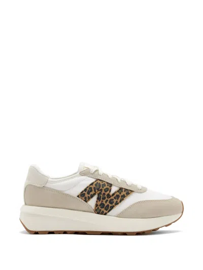 New Balance 370 Sneakers In Gold