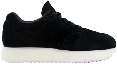 Pre-owned New Balance 520 Platform (women's) Sneakers In Black/white
