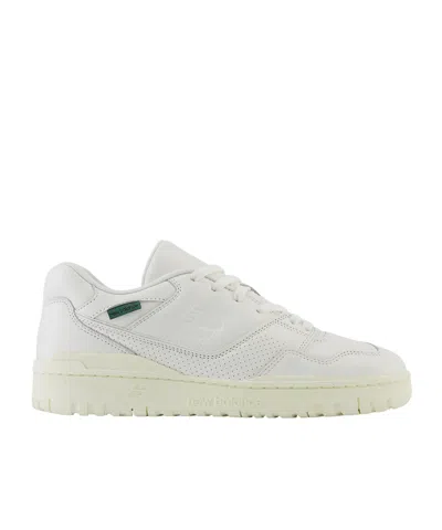 New Balance 550 Round Toe Sneakers In White