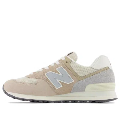 New Balance 574 Panelled Sneakers In Neutrals