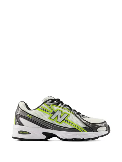 New Balance 740 Low Top Sneakers In Multi
