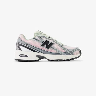 New Balance 740 In Multi