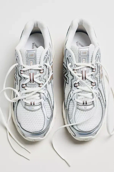 New Balance 740 Unisex Trainers In White