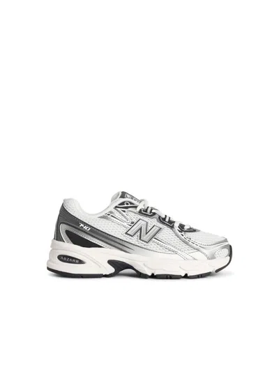 New Balance '740' White Fabric Blend Sneakers