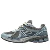New Balance 860 Sneakers