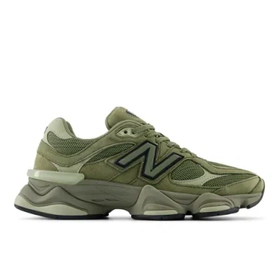 New Balance 9060 In Green/black