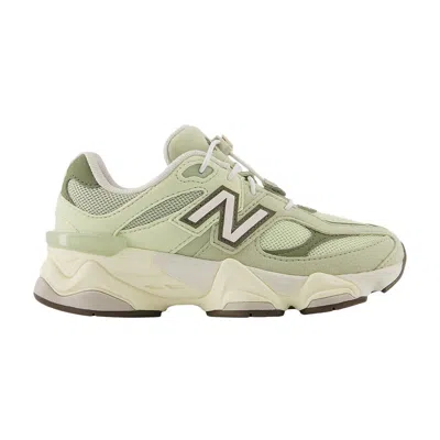 Pre-owned New Balance 9060 Little Kid 'olivine Lace Toggle' | Green | Kid's Size 1