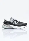 New Balance 990 V6 Low Top Lace Up Sneakers In Black