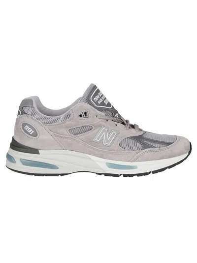 NEW BALANCE 991 SNEAKERS