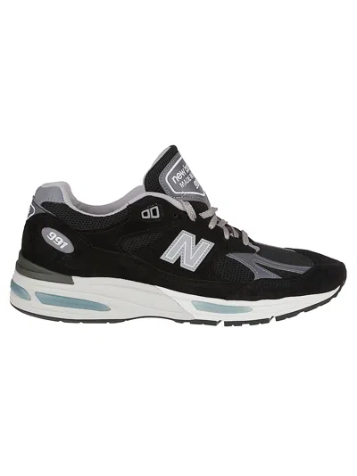 New Balance 991v2 Sneakers In Multi