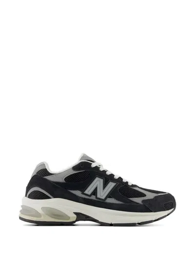 New Balance Abzorb 2010 Panelled Sneakers In Black