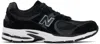 New Balance Black 2002r Sneakers In Black