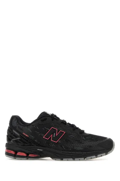 NEW BALANCE BLACK MESH SNEAKERS