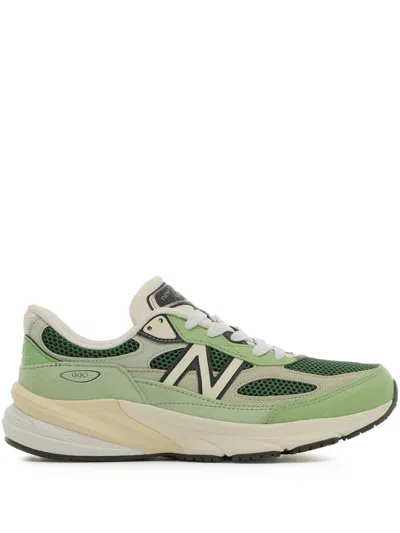 New Balance Colour-block Sneakers In 绿色