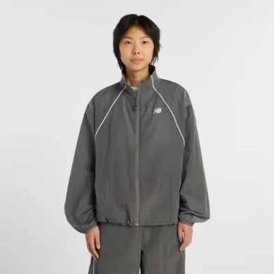 New Balance Damen Sport Legacy Jacket In Grau, Polywoven, Grösse Xs In Gray