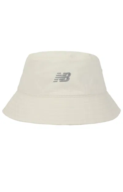 New Balance Flying Logo Linen Bucket Hat In Neutral
