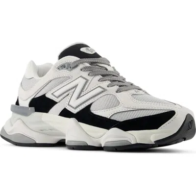 New Balance Gender Inclusive 9060 Sneaker