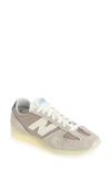 New Balance Gender Neutral 471 Sneaker