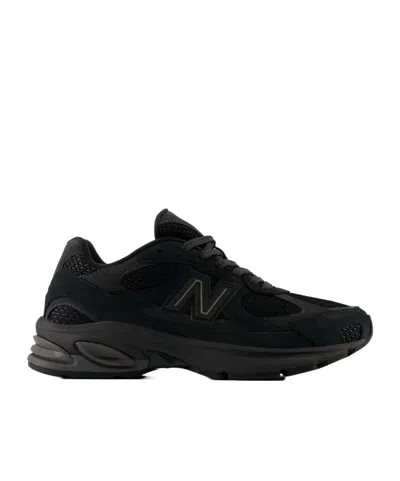 New Balance Lace-up Sneakers In Black