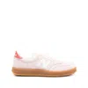New Balance Sneaker Logo Contrast Heel In Pink