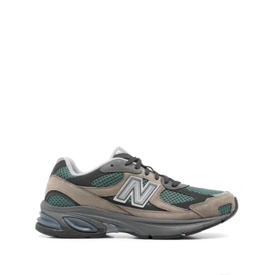 NEW BALANCE LEATHER SNEAKERS