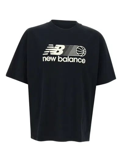 New Balance Logo-print T-shirt In Black