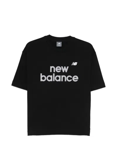 New Balance Logo-print T-shirt In Black