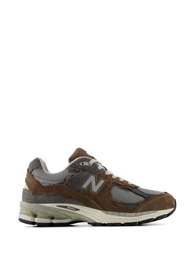 New Balance M2002d Sneakers In Brown