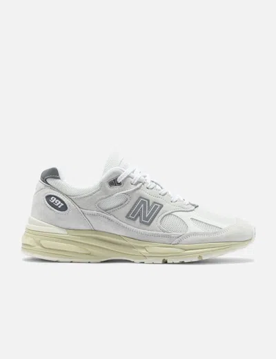 NEW BALANCE MADE IN UK 991V2