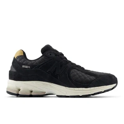 New Balance Men's 2002r In Black
