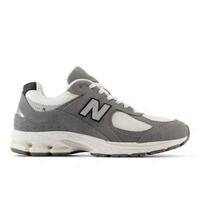 New Balance Men's 2002r In Gray