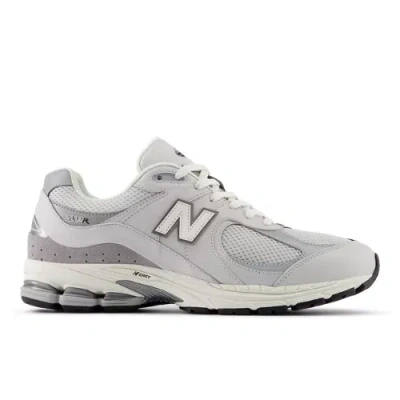 New Balance Men's 2002r In Grey/white