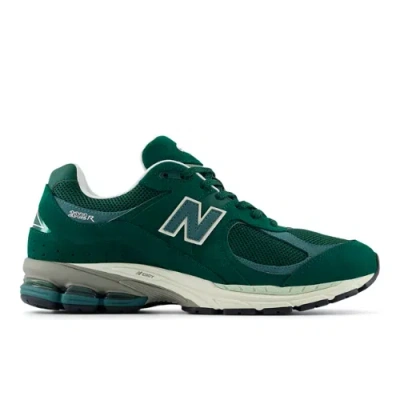 New Balance Unisex 2002r Sneakers In Green/white