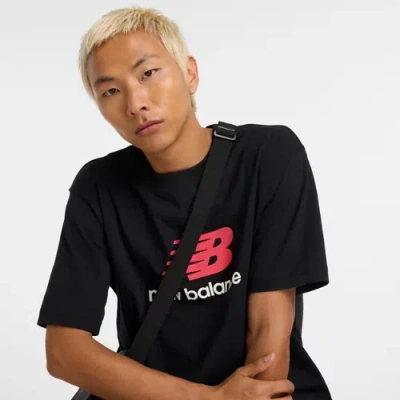 New Balance Men's Athletics Logo T-shirt In Black