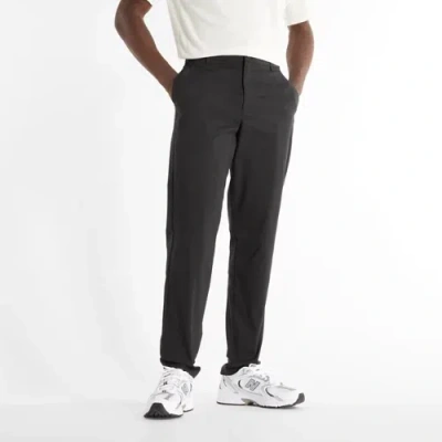 New Balance Men's Athletics Standard Tapered Pant 32" In Black