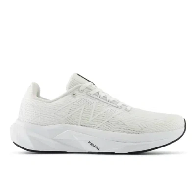 New Balance Men's Fuelcell Propel V5 Running Shoes In White/black