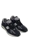 New Balance Black And Grey Suede-mesh Sneakers With Cushioned Sole In Black