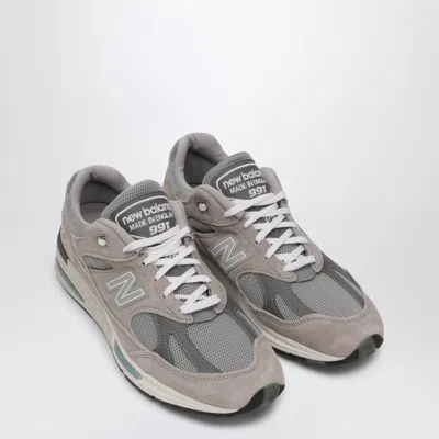 NEW BALANCE MEN'S MADE IN UK 991V2 SNEAKERS IN