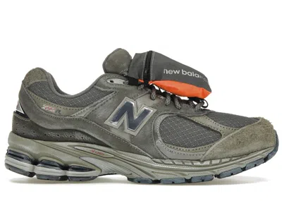 Pre-owned New Balance Men's  2002r Grey Brown Pouch Sneakers In Castlerock/natural Indigo In Multi