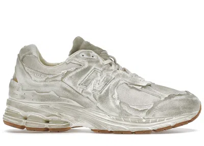 Pre-owned New Balance Men's  2002r Protection Pack Distressed Sneakers In Nb White/gum