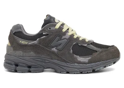Pre-owned New Balance Men's  2002r Protection Pack Natural Ened Sneakers In Black/dark Grey