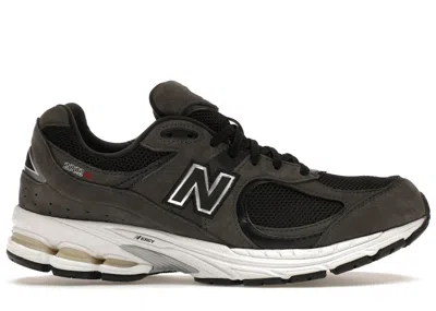Pre-owned New Balance Men's  2002r Sneakers In Black/grey