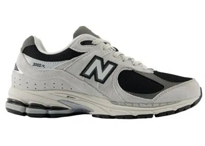 Pre-owned New Balance Men's  2002r Sneakers In Black/grey In Multi