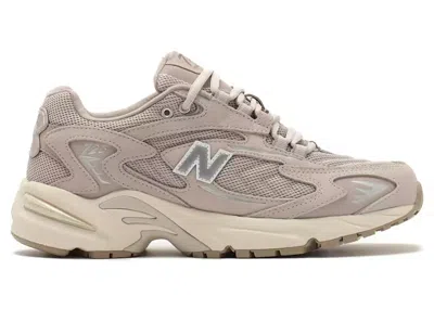 Pre-owned New Balance Men's  725 Sneakers In Grey/beige In Multi