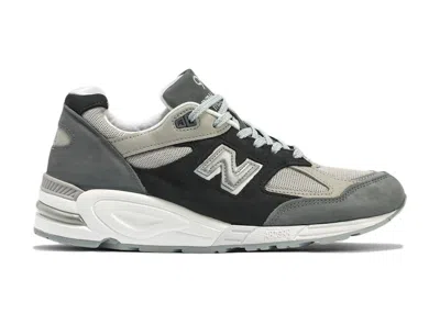 Pre-owned New Balance Men's  990v2 Sneakers In Silver Mink/grey/white