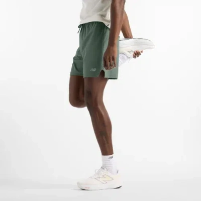 New Balance Men's Rc Short 7" In Green