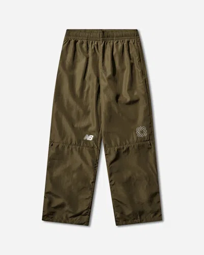 New Balance Men S Lack Of Guidance Training Pants Woodland In Brown