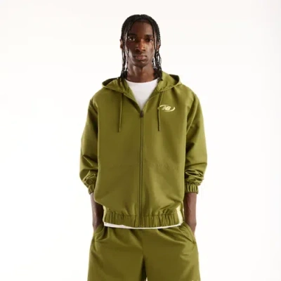 New Balance Men's Trackside Woven Jacket In Green Polywoven, Size X-small