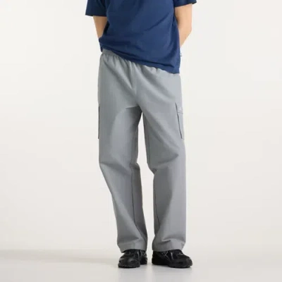 New Balance Men's Woven Cargo Pant In Grey