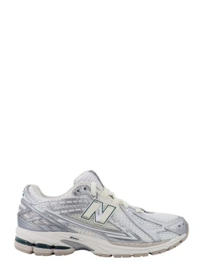 NEW BALANCE MESH AND LEATHER SNEAKERS